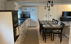 Högklint Rövar Liljas Apartment
